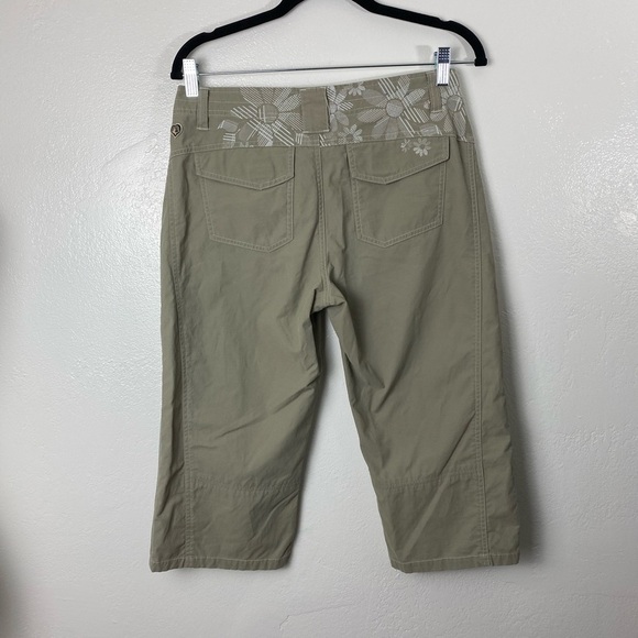 Kuhl Floral Tan KuhlDry Capri  Hiking Outdoor Pants Evaporative Comfort Tech 6 - Picture 1 of 14